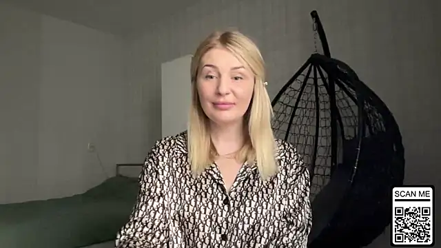 Blondie_xoxoxo webcam