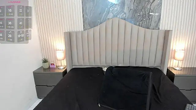 Arianaa_Cooper_ webcam