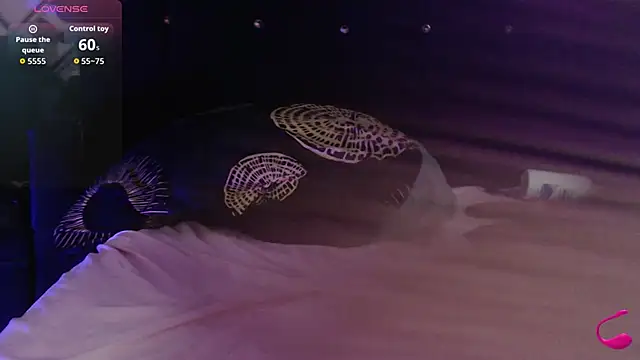 charlotte_brawn webcam