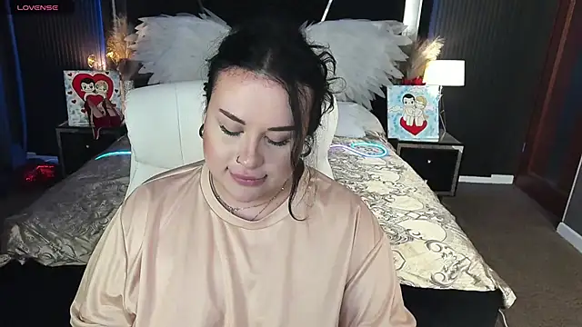 SerahMirabeli webcam