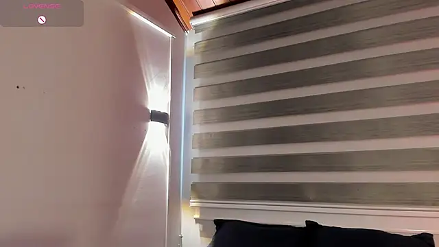 merida_taylor - MERIDA_TAYLOR's free webcam - UK Sex Cams