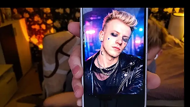 Vuitton live sex cam