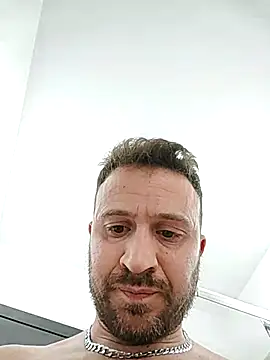 gilera250s - Gilera250s's free webcam - UK Sex Cams