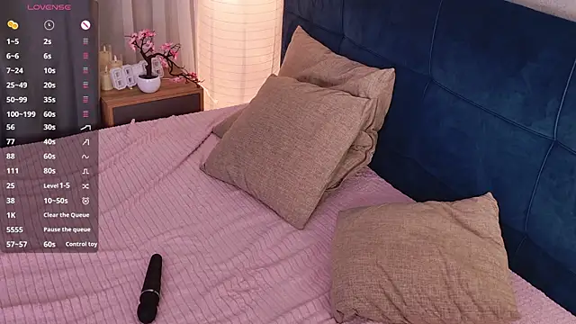 playful_lia - Playful_Lia's free webcam - UK Sex Cams