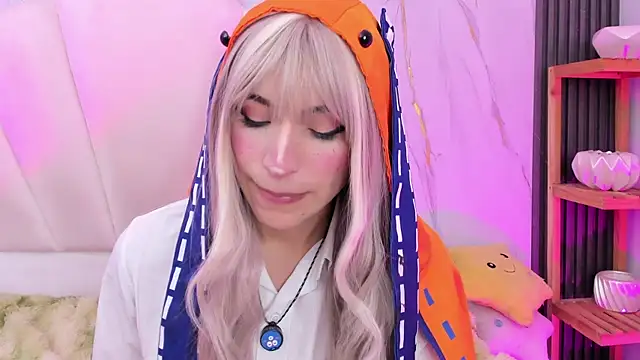 AliiceWonderland_ webcam