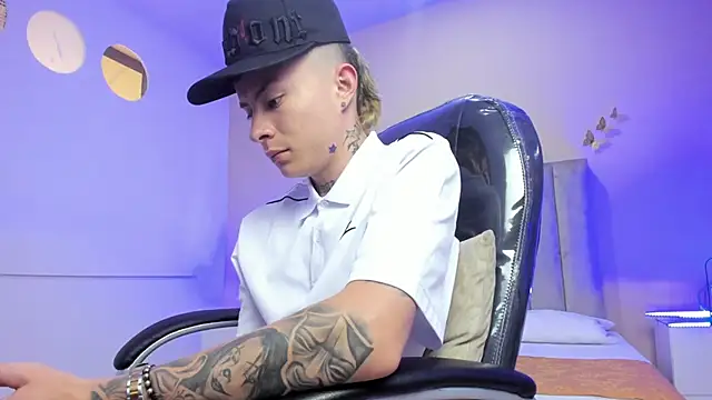 nascary_fox - Nascary_Fox's free webcam - UK Sex Cams