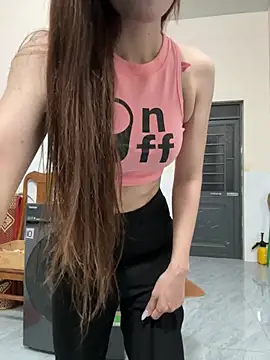 Quynhbabysexy webcam