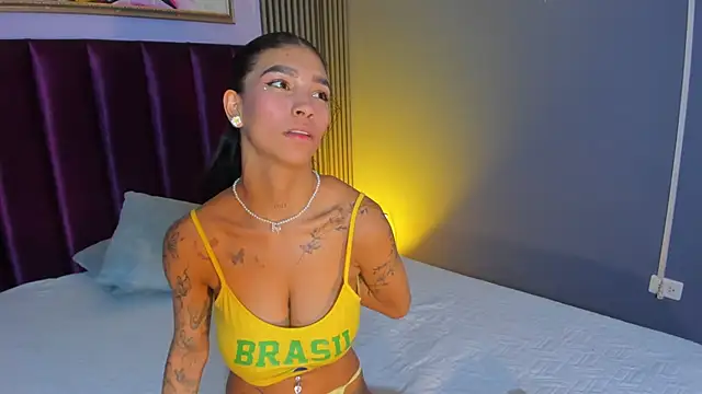 LauraAristizabal webcam