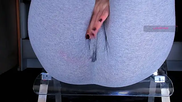 Cameltoe_squirt_inPants webcam