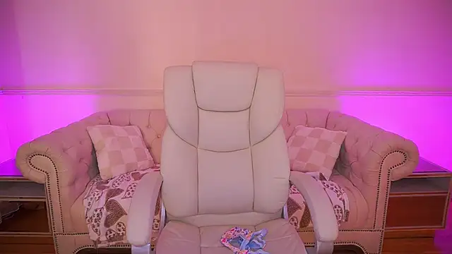 lylayeess - LylaYeess's free webcam - UK Sex Cams