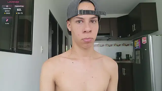 grey___27 - Grey___27's free webcam - UK Sex Cams