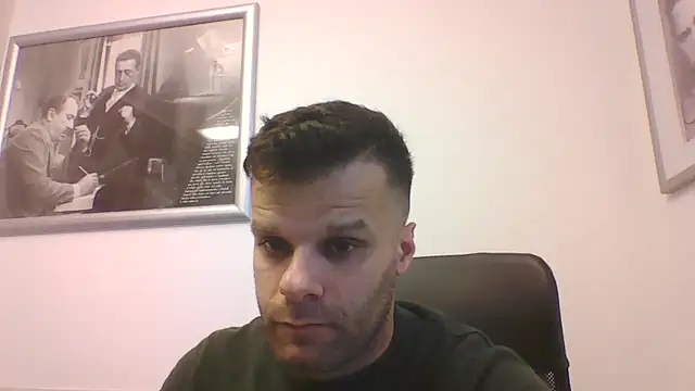 frocetto93 - FROCETTO93's free webcam - UK Sex Cams