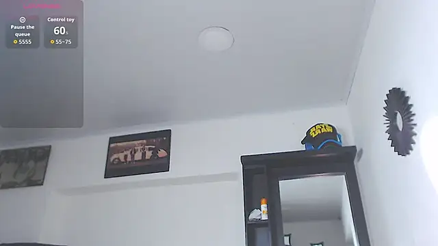 Vicky_hotmilf webcam