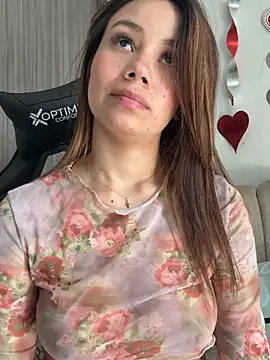 tamaraserra - Tamaraserra's free webcam - UK Sex Cams