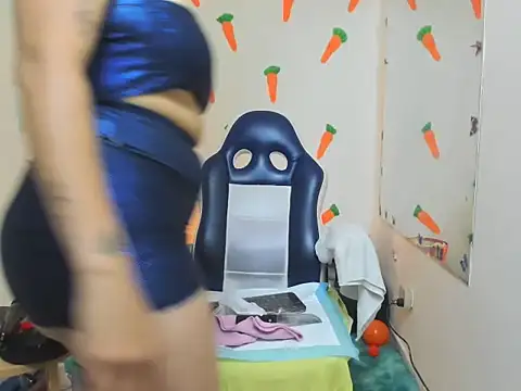 alexa-cooper- webcam