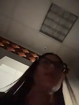 cherrysmirkxxx (F young) - RIDING DILDO