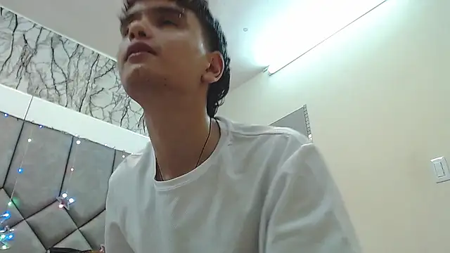 steve_hotman (M twink) - insert my fimngers in ass