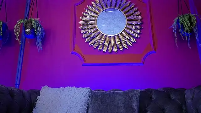 Julieta_Russell webcam