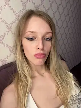 StarFrom_Hell webcam