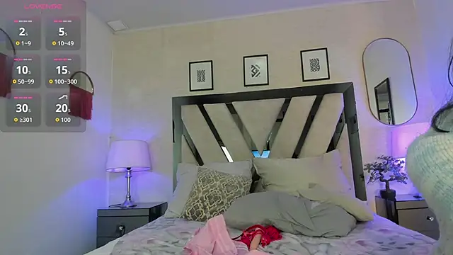 Violettaa_Stone webcam