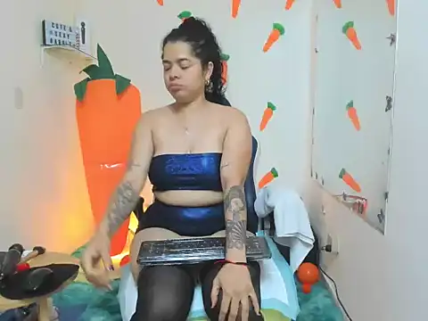 alexa-cooper- webcam