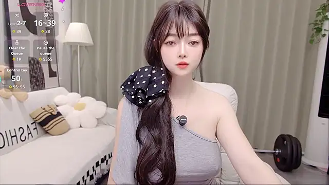 美女uikyy1在线直播