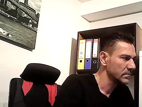 mastercharisma35 webcam