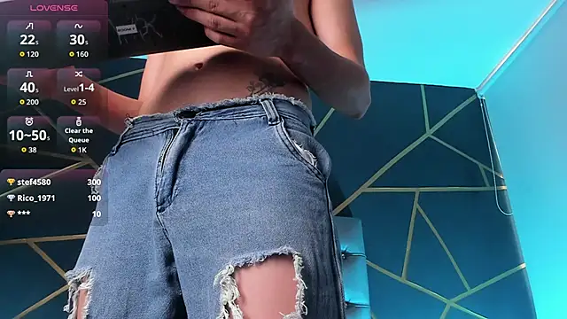 Lian_Miller1_ webcam