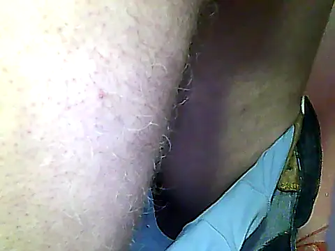 two_colour_cock webcam
