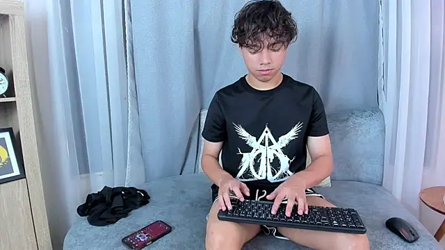 Honeymoon_sariel webcam