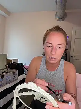 misspollypeach webcam