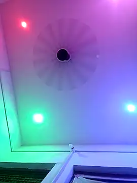 kiiuu_sexe - Kiiuu_sexe's free webcam - UK Sex Cams