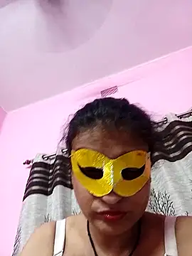 Webcam Model (Gullapi)  is live.Free join now!