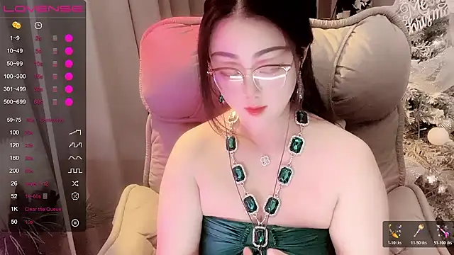 Monica-666888- webcam