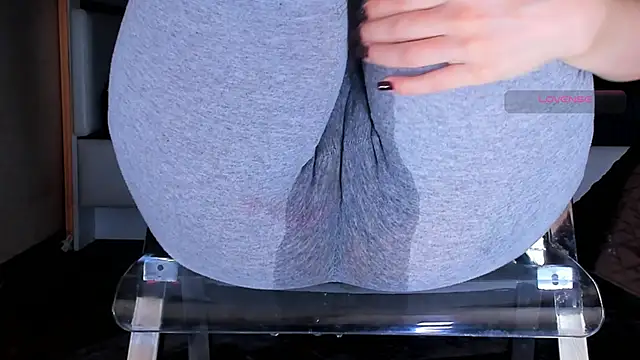 Cameltoe_squirt_inPants webcam