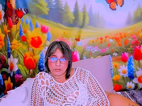 indianroxy webcam
