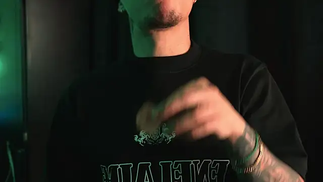 AlphaMasterXxx webcam