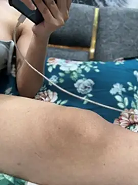 Heena_Sharma982 webcam