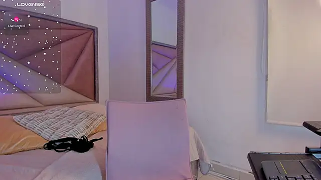 AfroditaVega_ webcam