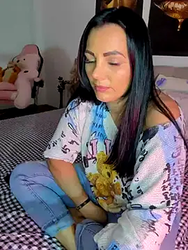 reiyarey - ReiyaRey's free webcam - UK Sex Cams