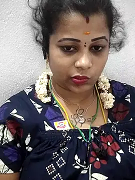 sweetqueen143 - Sweetqueen143's free webcam - UK Sex Cams