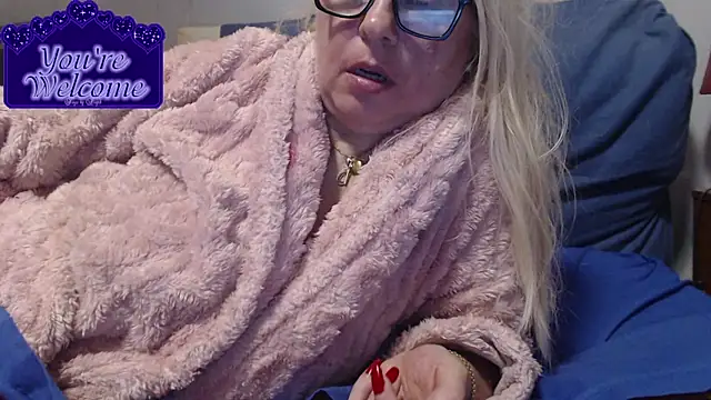 martachatte - Martachatte's free webcam - UK Sex Cams