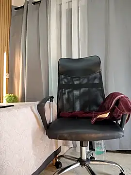 Oliver_bigblack_cock webcam