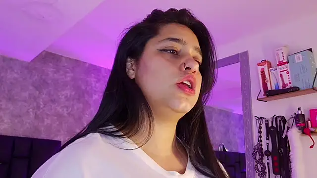 crystaldarliing - Crystaldarliing's free webcam - UK Sex Cams