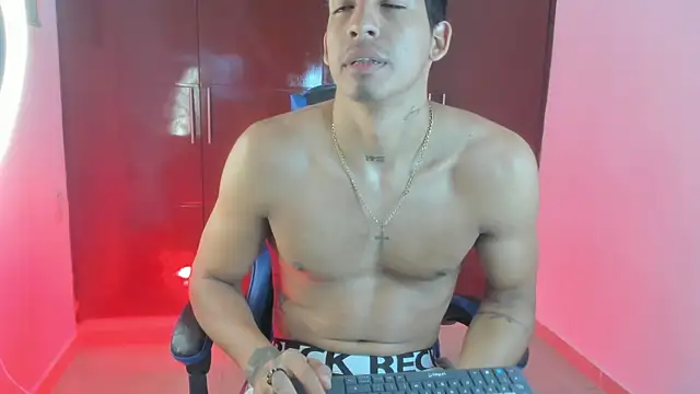 milo_latinboy - Milo_LatinBoy's free webcam - UK Sex Cams