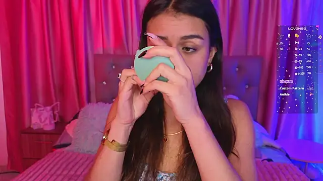 Emiily_Scott1 webcam