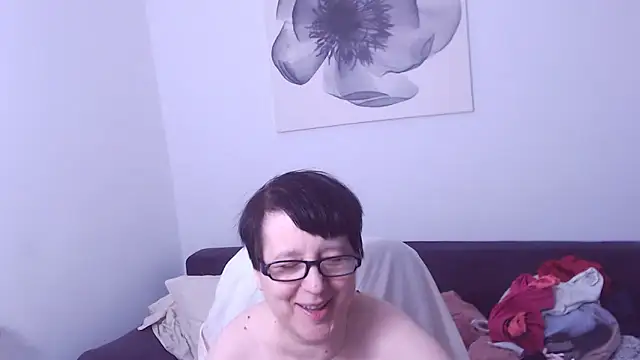 ChristaRose live sex cam