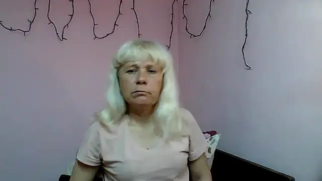 sakura_blonde webcam