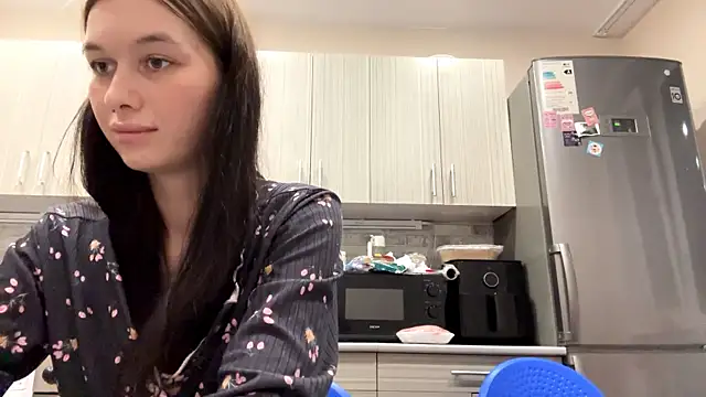 LaraDraggoo webcam stripchat model stream image