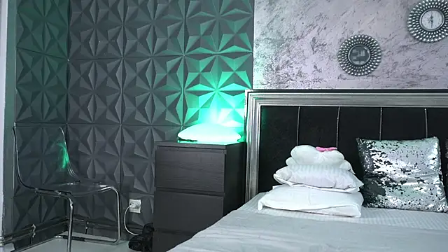 tarra_star - Tarra_Star's free webcam - UK Sex Cams